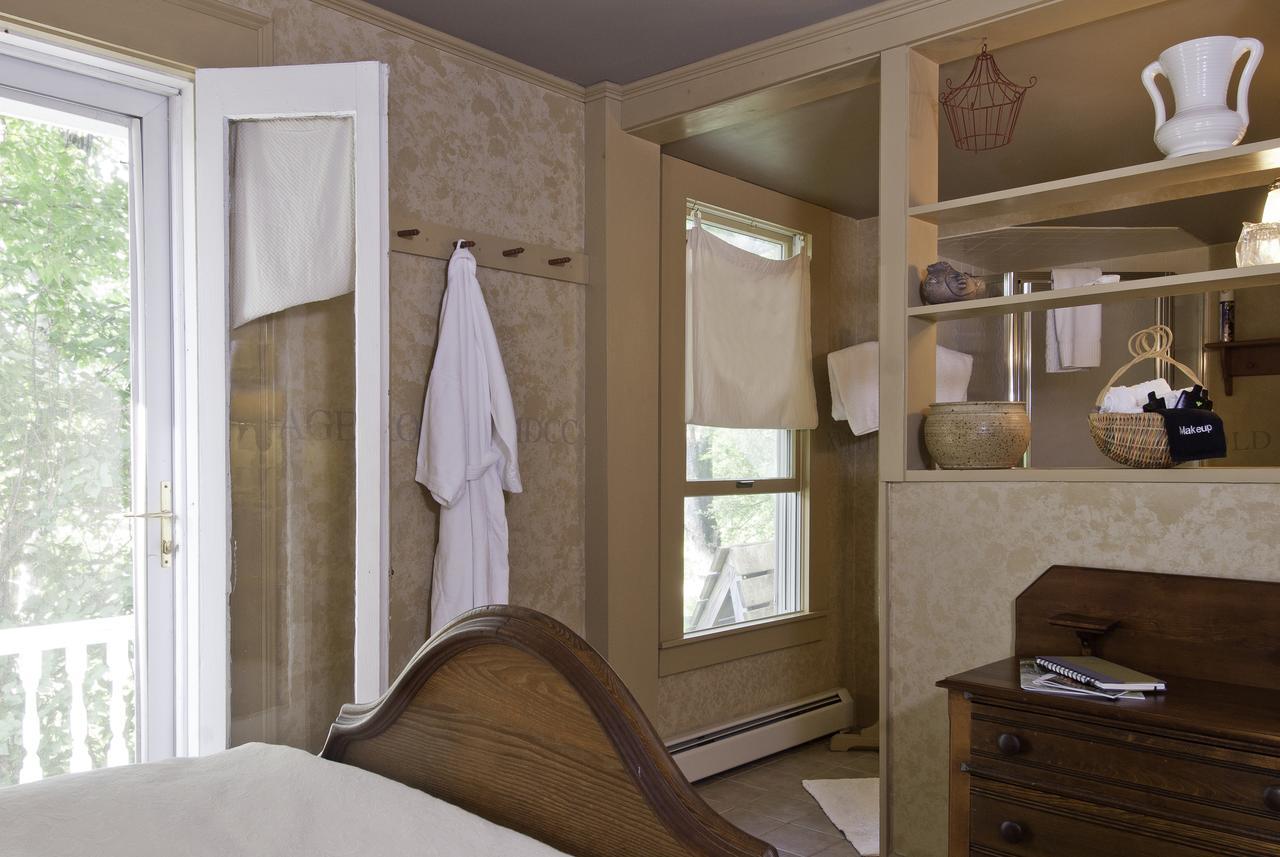 Golden Stage Inn Proctorsville ภายนอก รูปภาพ