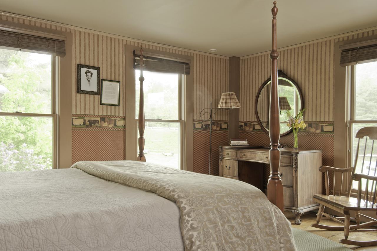 Golden Stage Inn Proctorsville ภายนอก รูปภาพ